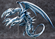 Load image into Gallery viewer, Yu-Gi-Oh Duel Monsters Figure Blue-Eyes Ultimate Dragon Amakuni