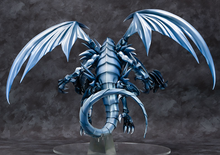 Load image into Gallery viewer, Yu-Gi-Oh Duel Monsters Figure Blue-Eyes Ultimate Dragon Amakuni