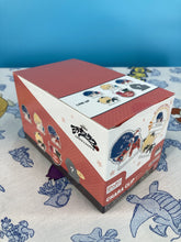 Load image into Gallery viewer, Miraculous Ladybug &amp; Cat Noir Chara Clip Hug Meets Blind Box

