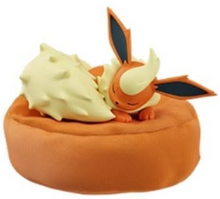 Load image into Gallery viewer, Pokemon Blind Box Figure Eevee Evolutions Sweet Dreams Hollybox
