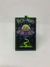 Load image into Gallery viewer, Rick and Morty Retractable Cardholder Spaceship Bioworld
