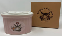 Load image into Gallery viewer, Wachifield Cocotte Dayan Cat Shaped with Recipes
