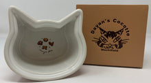 Load image into Gallery viewer, Wachifield Cocotte Dayan Cat Shaped with Recipes

