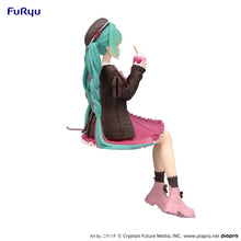 Load image into Gallery viewer, Piapro Figure Hatsune Miku Noodle Stopper Autumn Date Pink ver. FuRyu
