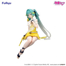 Load image into Gallery viewer, Piapro Hatsune Miku Noodle Stopper Prize Figure Canary Bird ver. FuRyu

