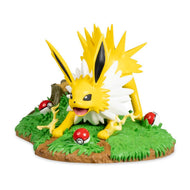 Pokemon Figure Skillful Strategy with Jolteon  Pokemon Center Evolving Personalities